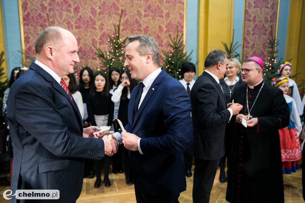 Tak tradycyjnie świętowano w Dworze Artusa.