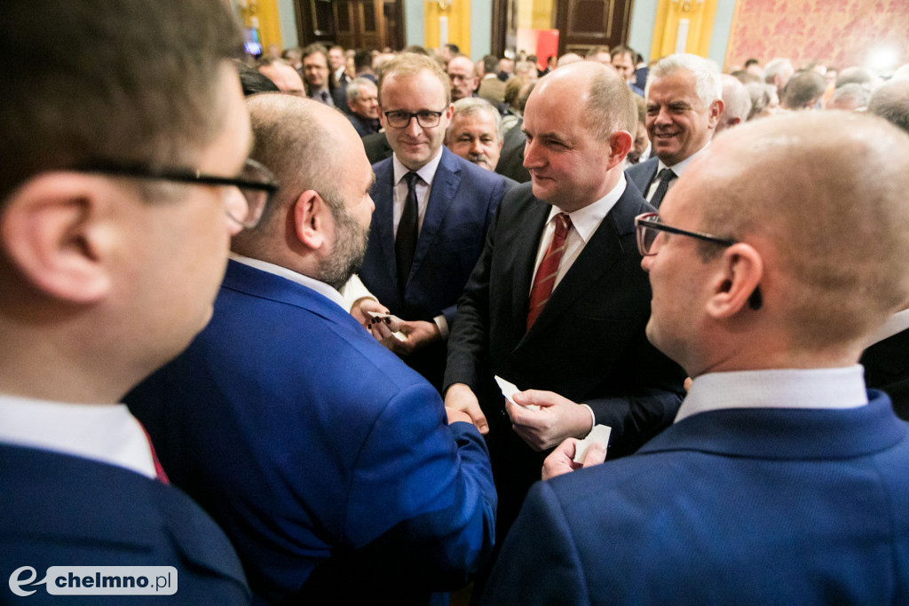 Tak tradycyjnie świętowano w Dworze Artusa.