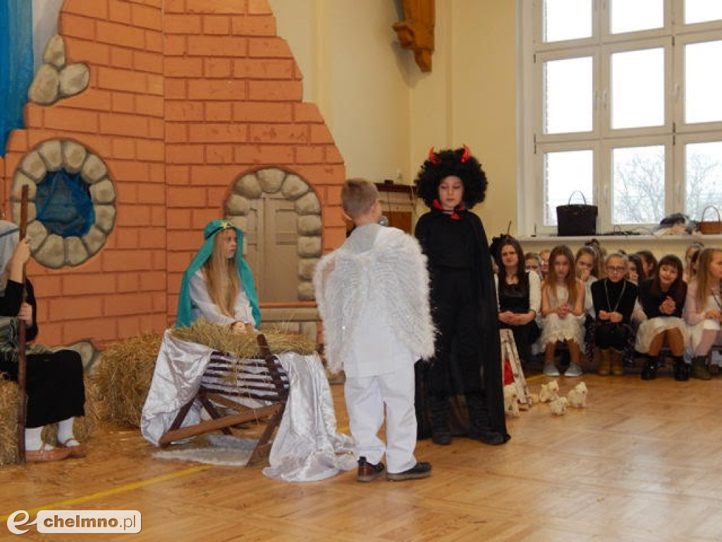 W Dwójce też przygotowaliśmy piękne Jasełka.