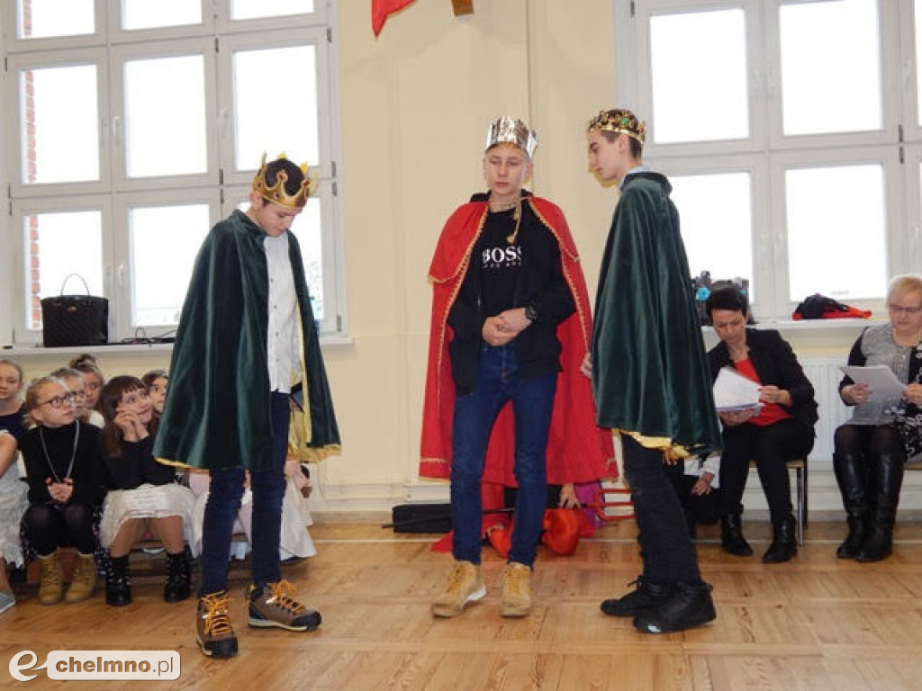 W Dwójce też przygotowaliśmy piękne Jasełka.