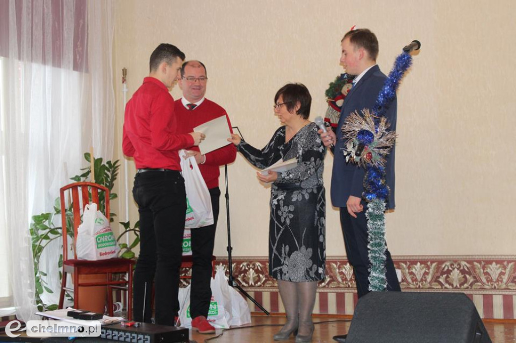 Dzień Patrona w ZS nr 2: kolędy znane i mniej znane.