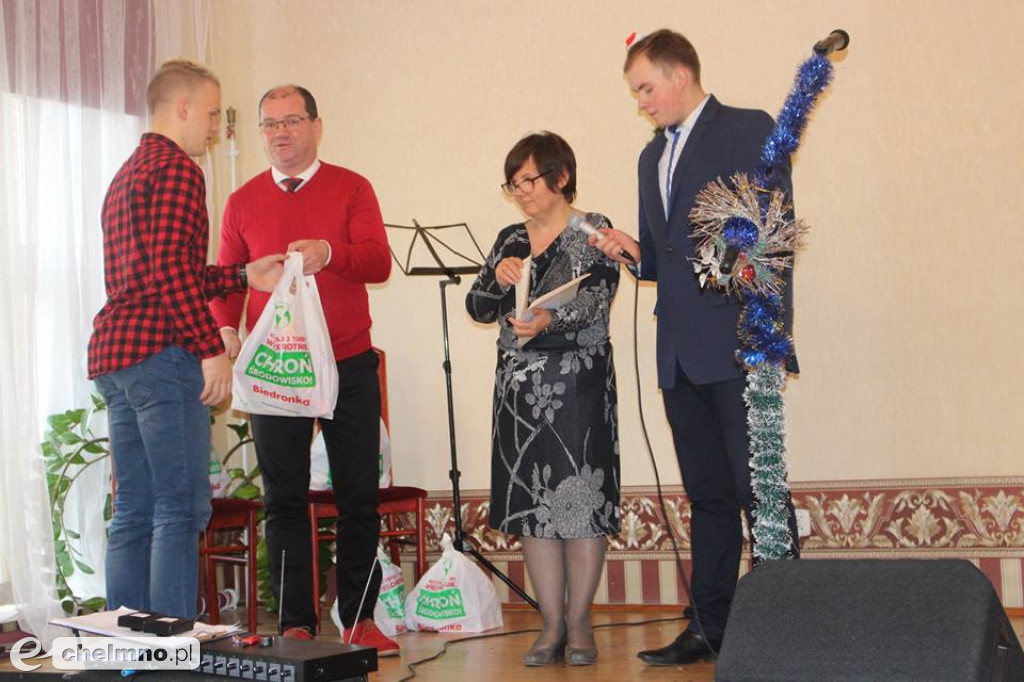 Dzień Patrona w ZS nr 2: kolędy znane i mniej znane.