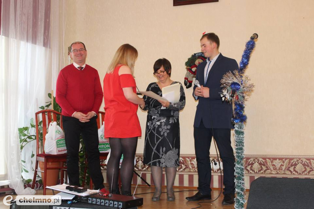Dzień Patrona w ZS nr 2: kolędy znane i mniej znane.