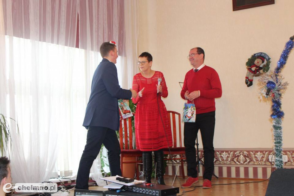 Dzień Patrona w ZS nr 2: kolędy znane i mniej znane.