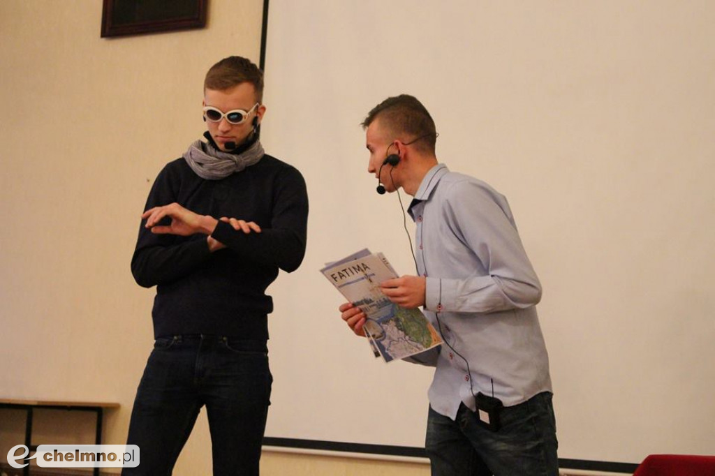 Dzień Patrona w ZS nr 2: kolędy znane i mniej znane.
