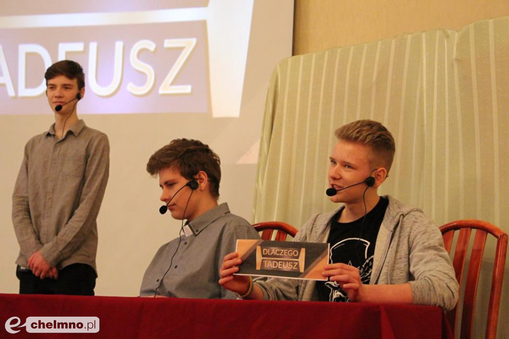 Dzień Patrona w ZS nr 2: kolędy znane i mniej znane.