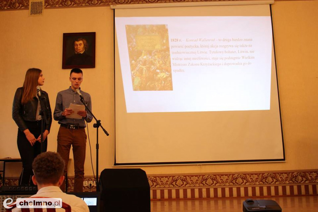Dzień Patrona w ZS nr 2: kolędy znane i mniej znane.