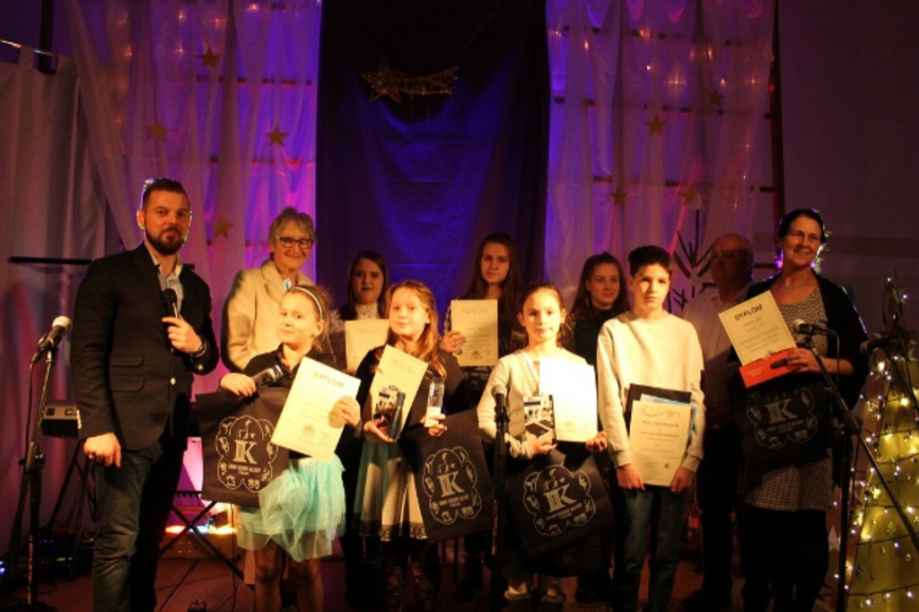 Jak oni pięknie śpiewali! Relacja z konkursu kolęd i pastorałek.