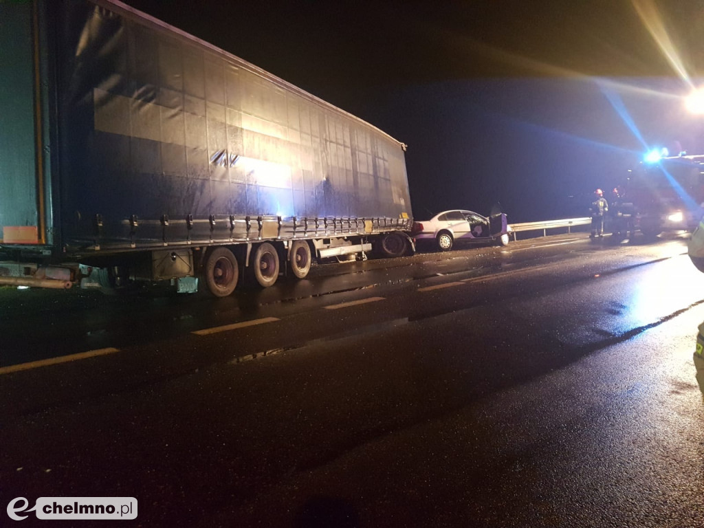 Wypadek na skrzyżowaniu przy wyjeździe z Chełmna.
