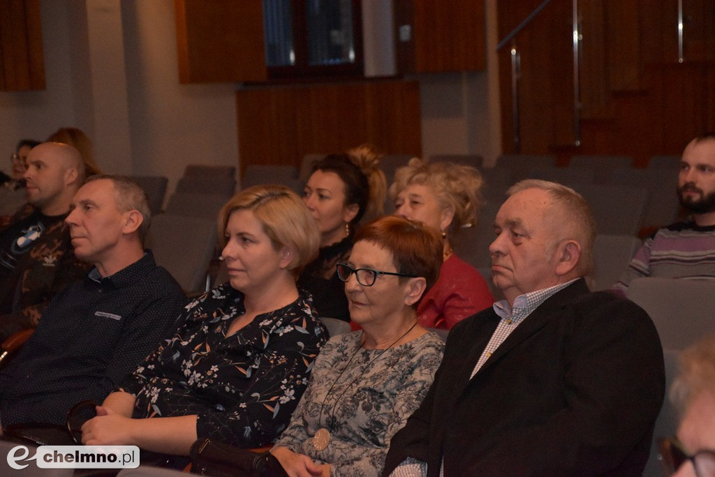 Nastrojowy koncert kolęd uczniów Państwowej Szkoły Muzycznej.