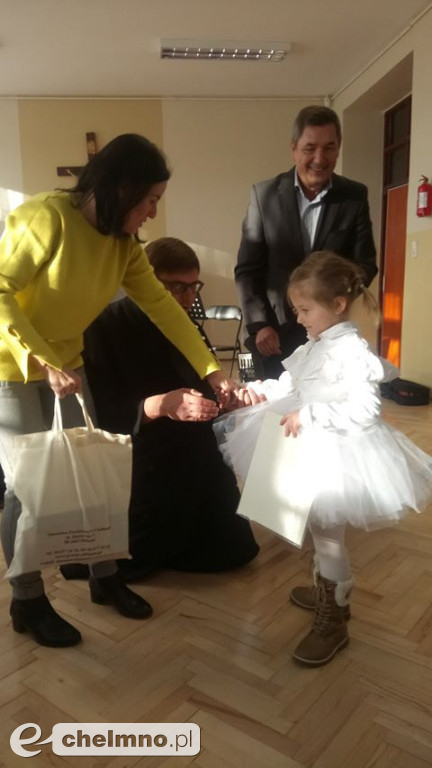 Tęczowe przedszkolaki wyśpiewały pierwsze miejsce.
