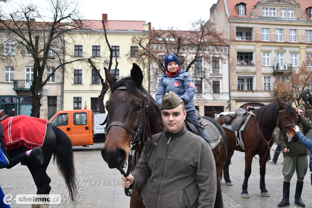 Zacięta walka na licytacji o złote serduszko WOŚP! Kto je kupił?