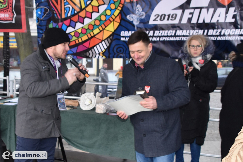 Zacięta walka na licytacji o złote serduszko WOŚP! Kto je kupił?