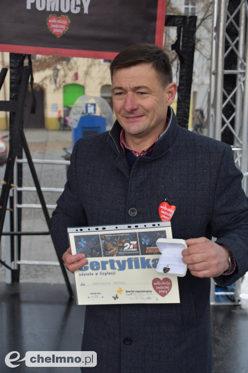 Zacięta walka na licytacji o złote serduszko WOŚP! Kto je kupił?