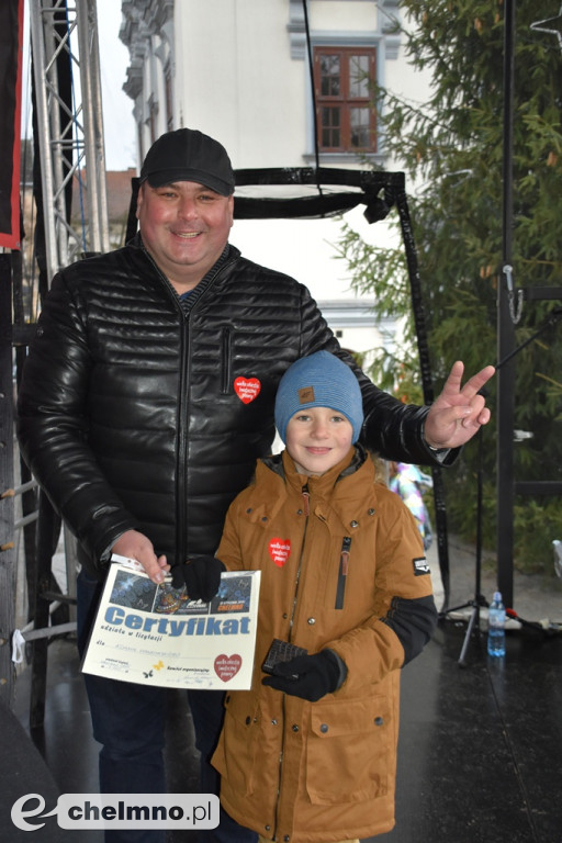 Zacięta walka na licytacji o złote serduszko WOŚP! Kto je kupił?