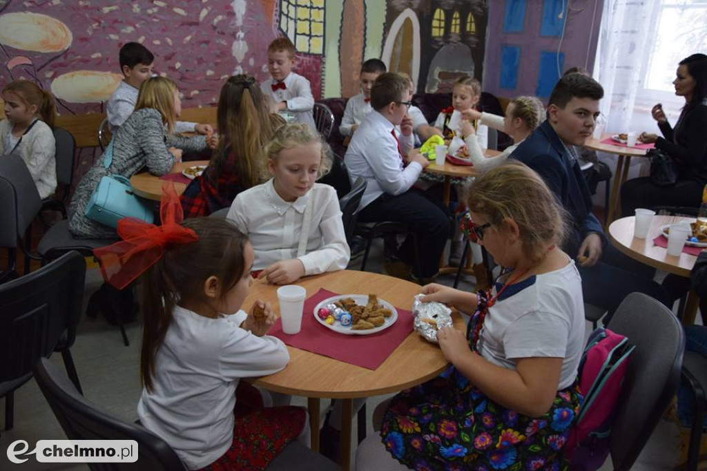 VII Powiatowy Międzyszkolny Przegląd Kolęd i Pastorałek.