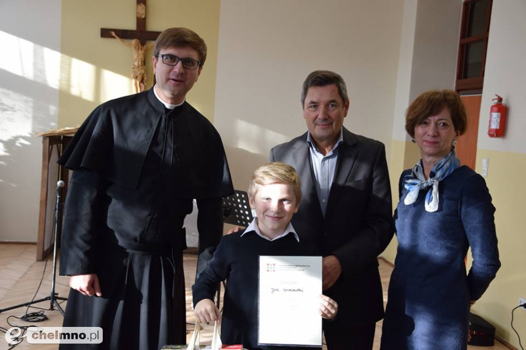 VII Powiatowy Międzyszkolny Przegląd Kolęd i Pastorałek.