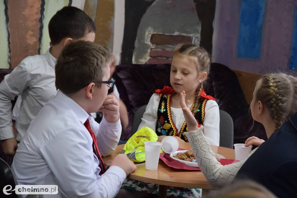 VII Powiatowy Międzyszkolny Przegląd Kolęd i Pastorałek.
