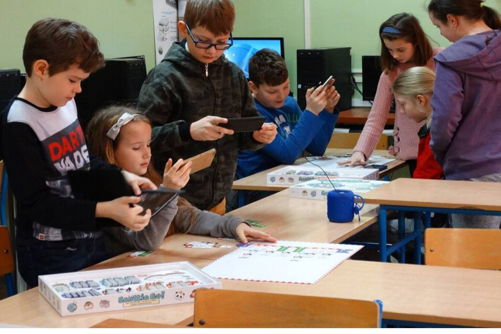 Ferie z nauką programowania na wesoło w SP4.