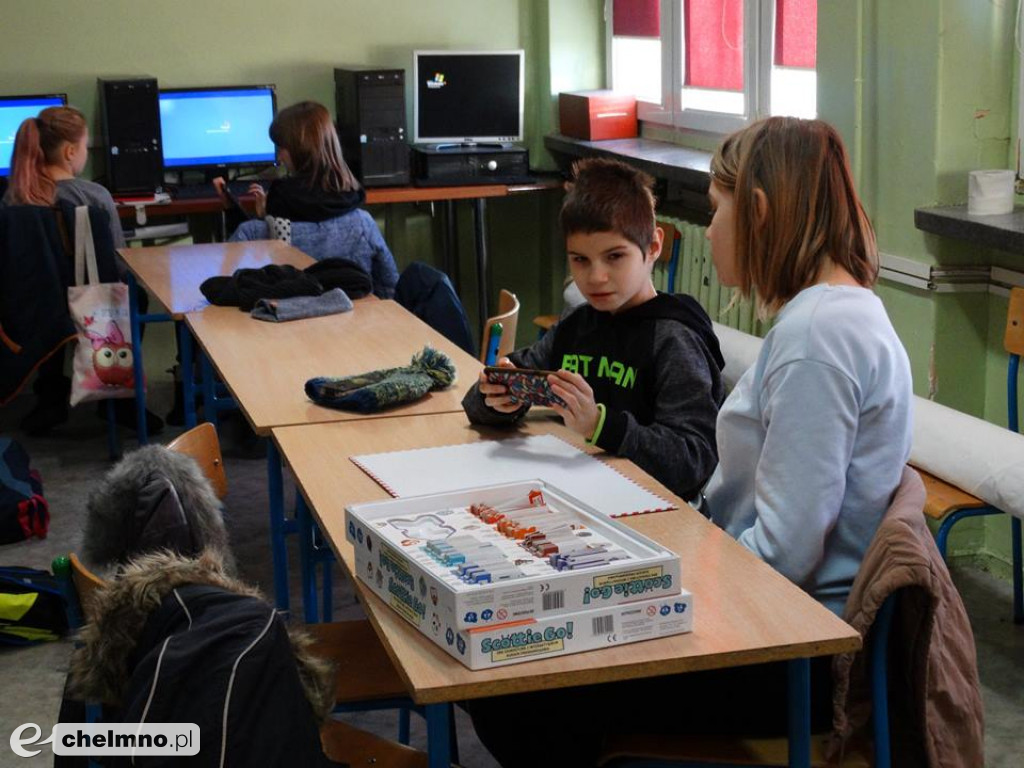Ferie z nauką programowania na wesoło w SP4.
