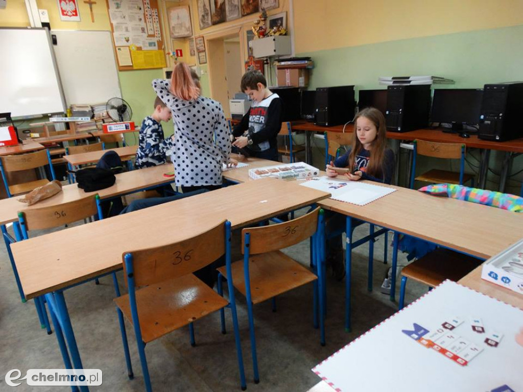 Ferie z nauką programowania na wesoło w SP4.