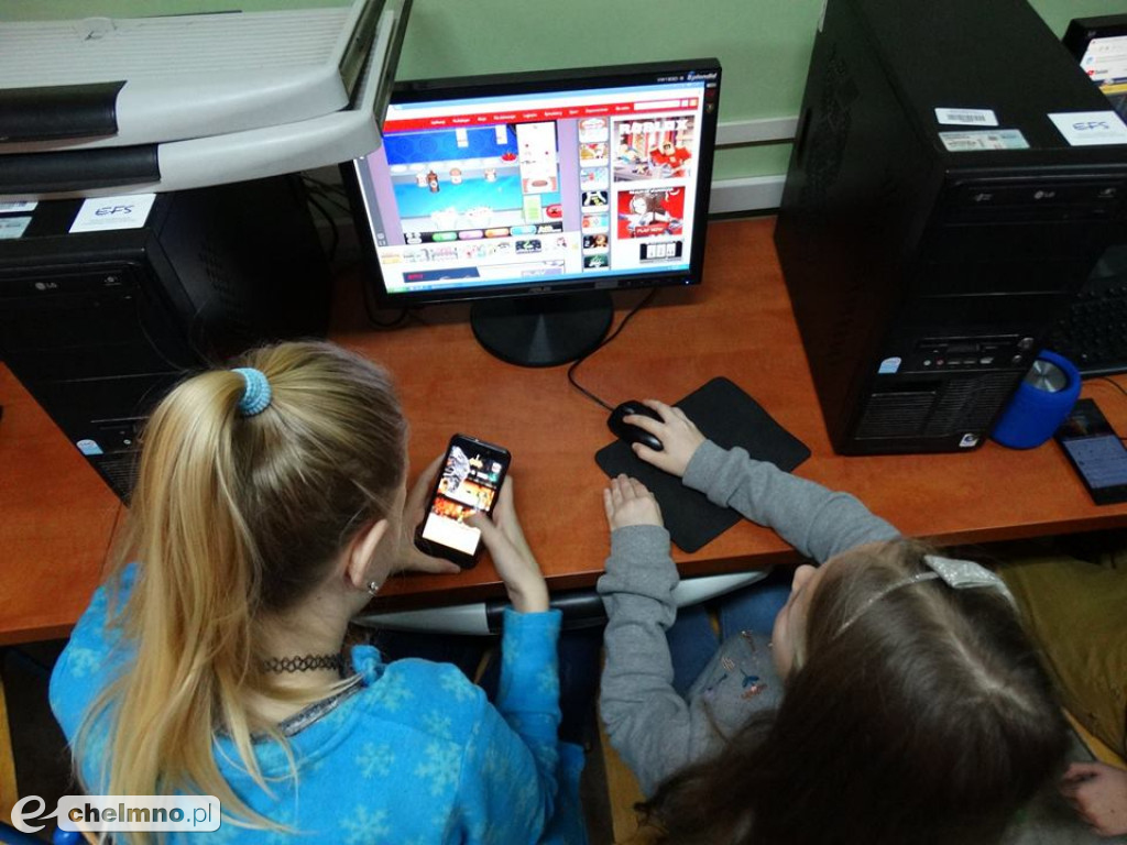 Ferie z nauką programowania na wesoło w SP4.