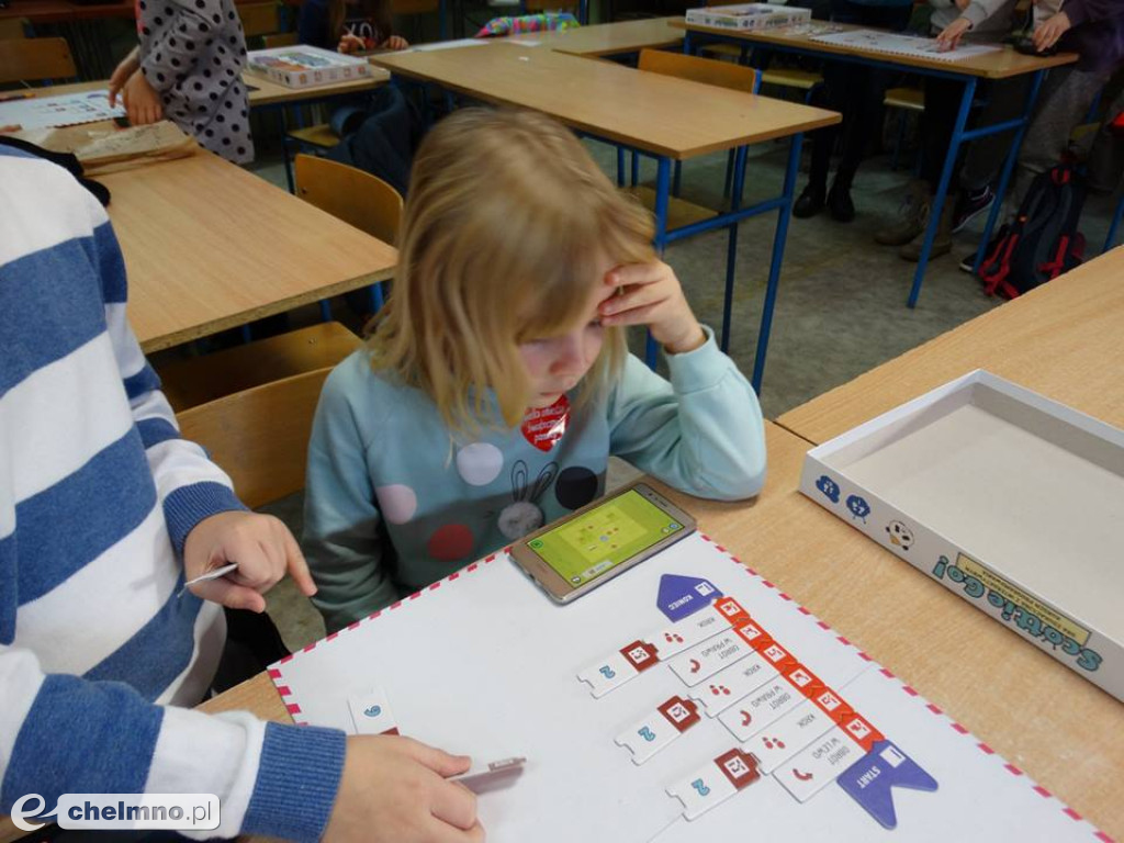 Ferie z nauką programowania na wesoło w SP4.