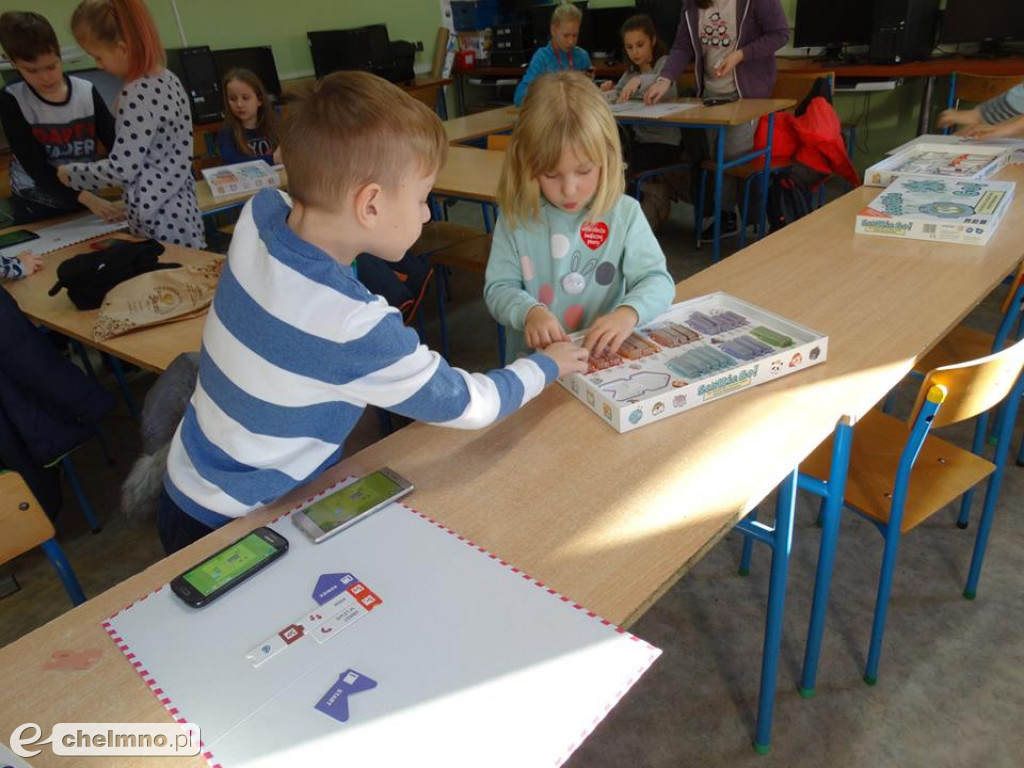Ferie z nauką programowania na wesoło w SP4.