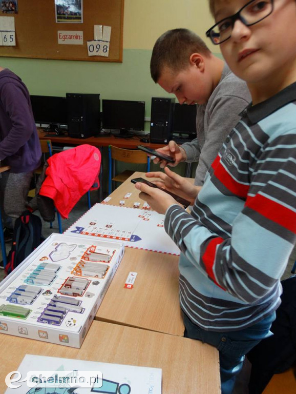 Ferie z nauką programowania na wesoło w SP4.