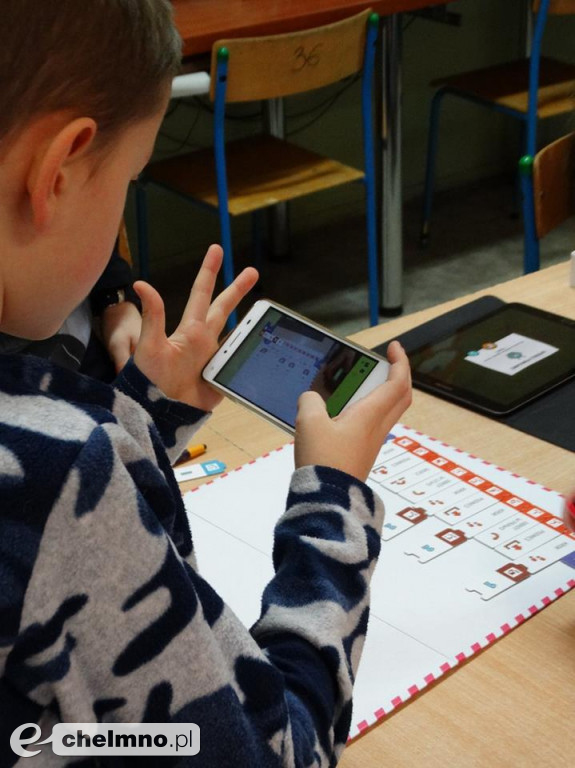 Ferie z nauką programowania na wesoło w SP4.