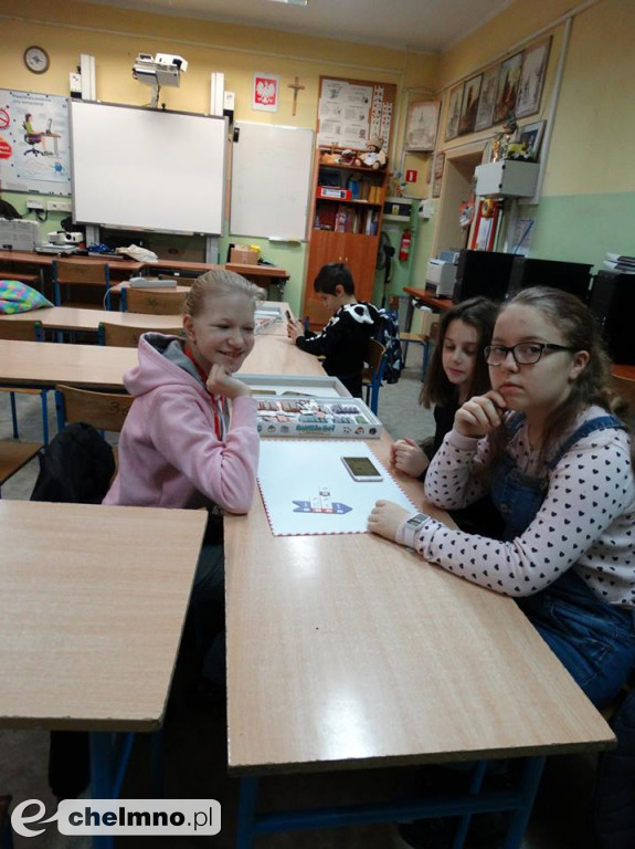 Ferie z nauką programowania na wesoło w SP4.