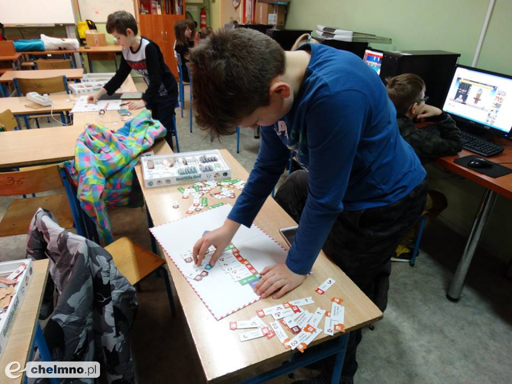 Ferie z nauką programowania na wesoło w SP4.