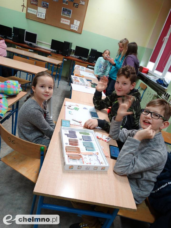Ferie z nauką programowania na wesoło w SP4.
