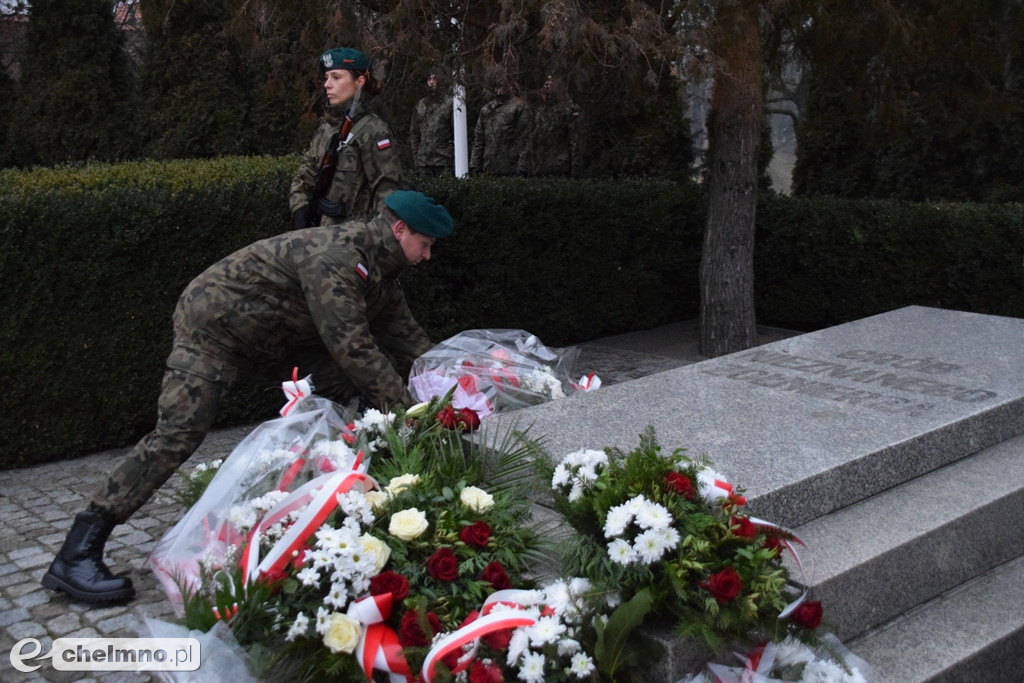 Patriotyczna uroczystość przy Grobie Nieznanego Żołnierza.