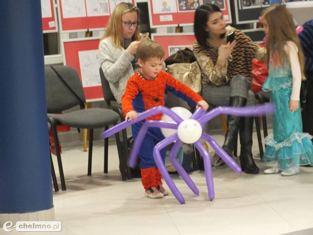 Rozpoczynamy zajęcia taneczno-ruchowe dla najmłodszych.