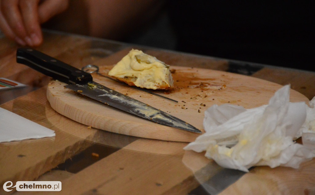 Chełmnianin był najlepszy w jedzeniu 2kg burgerów.