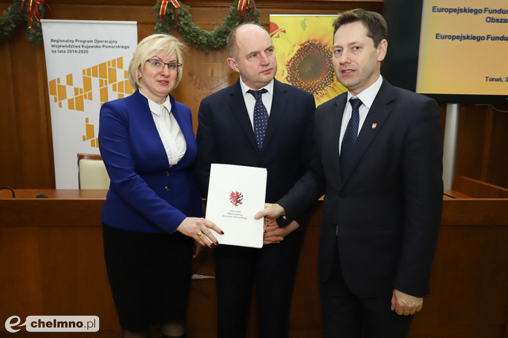 Umowy: infrastruktura, nowoczesny sprzęt i wsparcie dla biznesu.