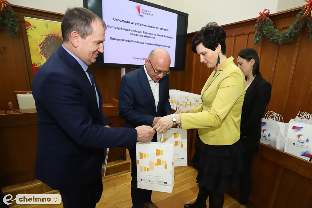 Umowy: infrastruktura, nowoczesny sprzęt i wsparcie dla biznesu.