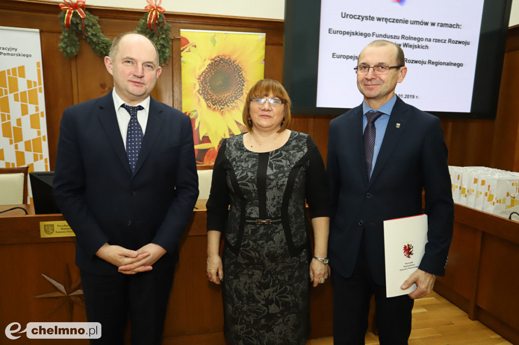 Umowy: infrastruktura, nowoczesny sprzęt i wsparcie dla biznesu.