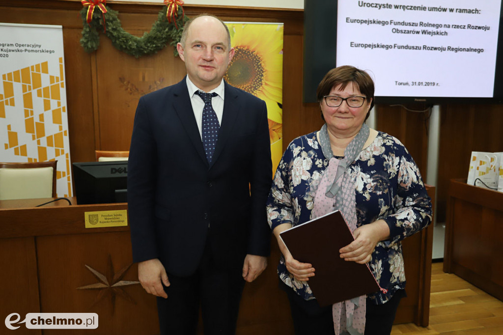 Umowy: infrastruktura, nowoczesny sprzęt i wsparcie dla biznesu.
