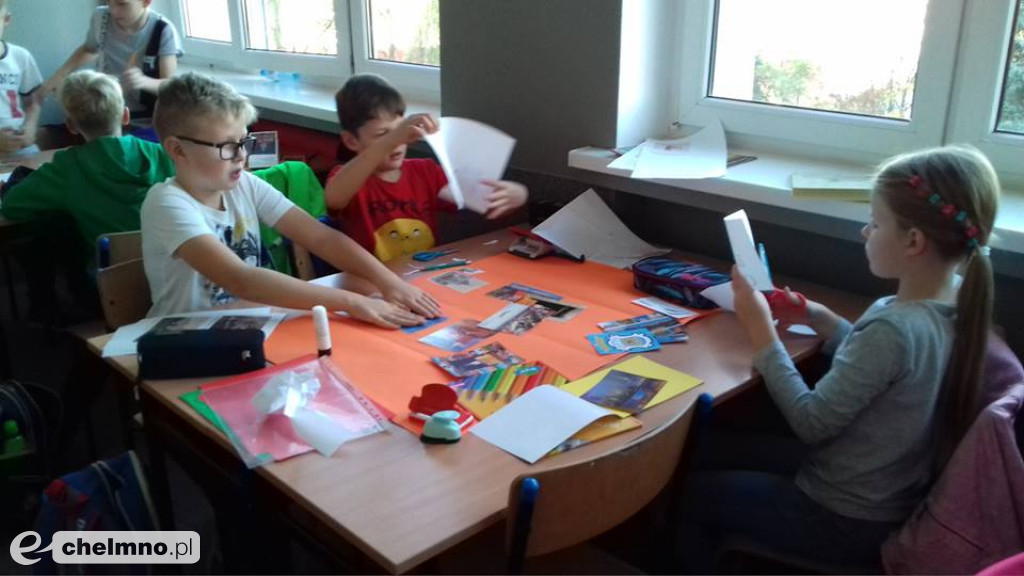 Uczniowie Czwórki próbują ocalić od zapomnienia.