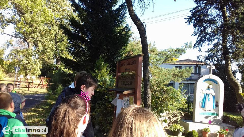 Uczniowie Czwórki próbują ocalić od zapomnienia.