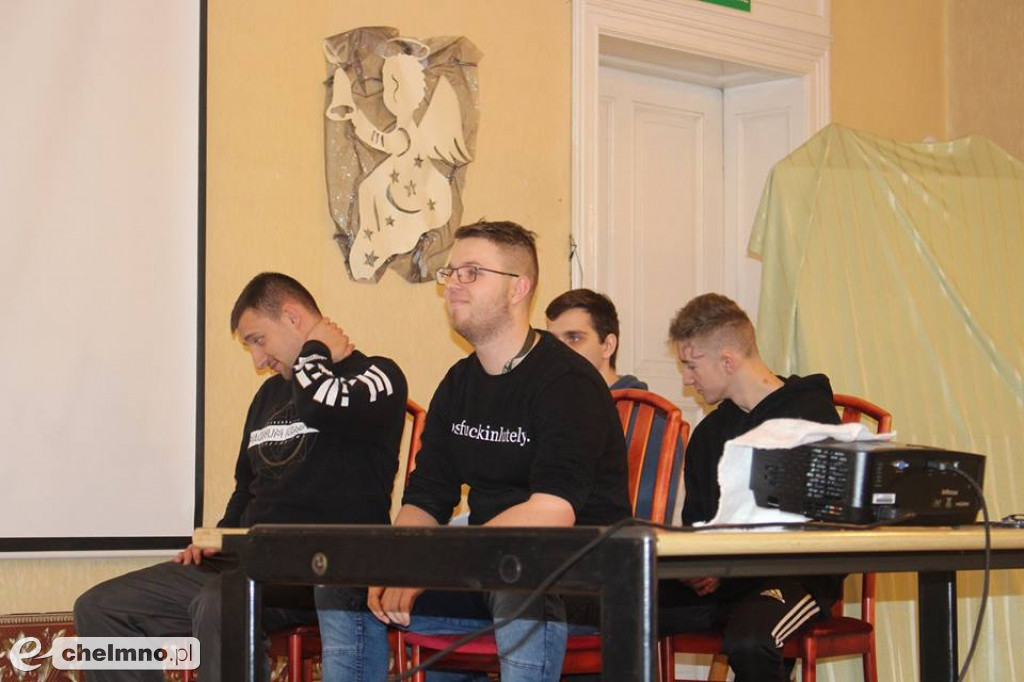Wesoło i strasznie: ostatnie klasy rządziły w szkołach.