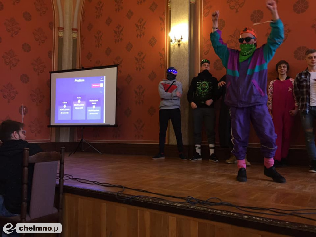 Wesoło i strasznie: ostatnie klasy rządziły w szkołach.