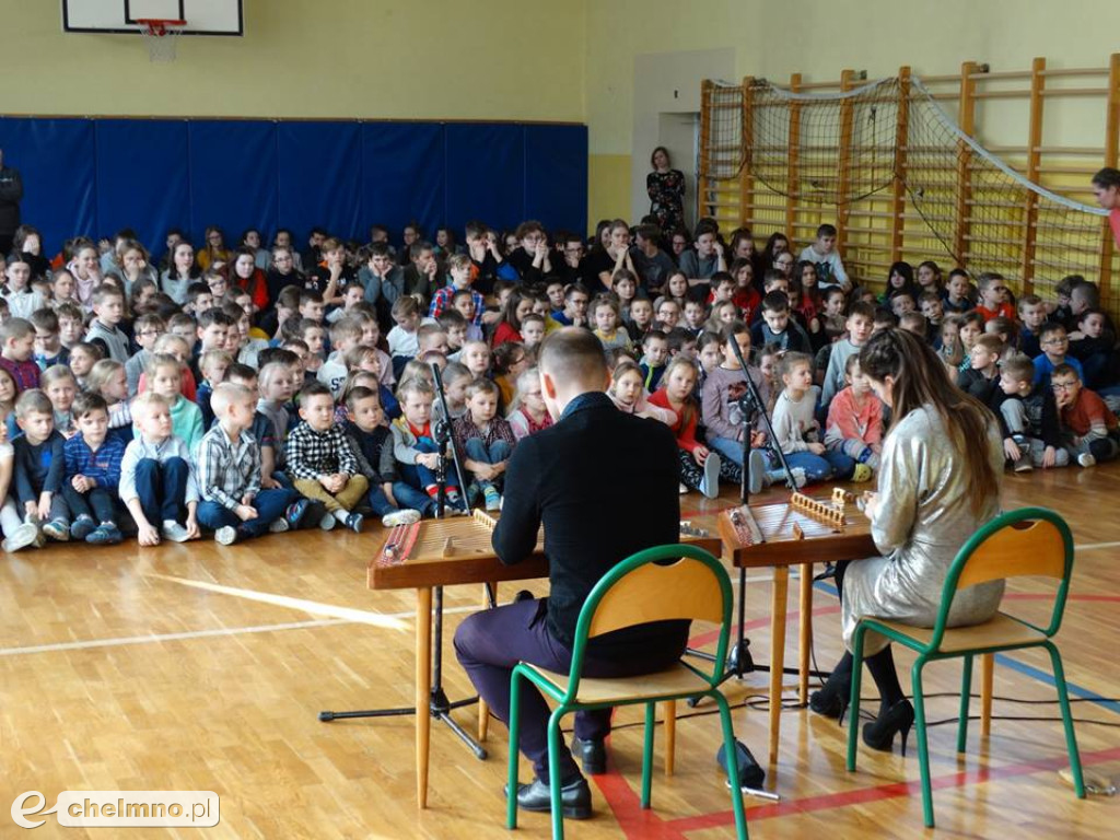 Prezentacja barwy dźwięków cymbałów.