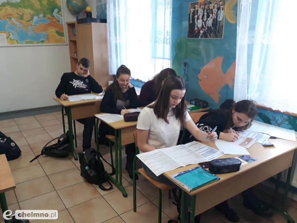 Lekcja na temat świata podatków w Katoliku.