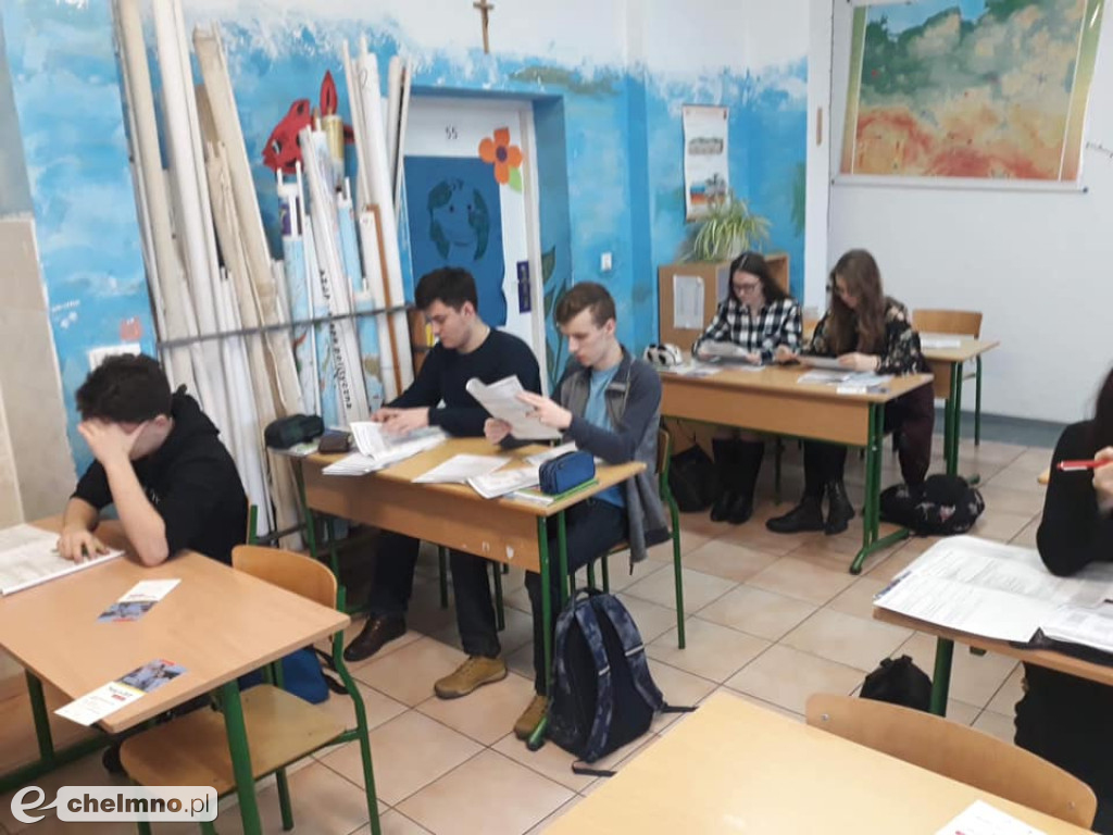 Lekcja na temat świata podatków w Katoliku.