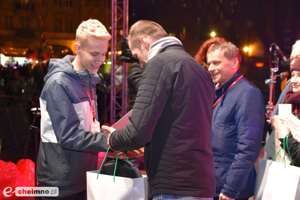 Otwarcie Walentynek i koncert laureatów Festiwalu Piosenki.