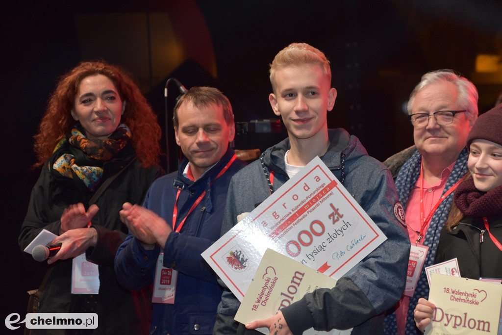 Otwarcie Walentynek i koncert laureatów Festiwalu Piosenki.