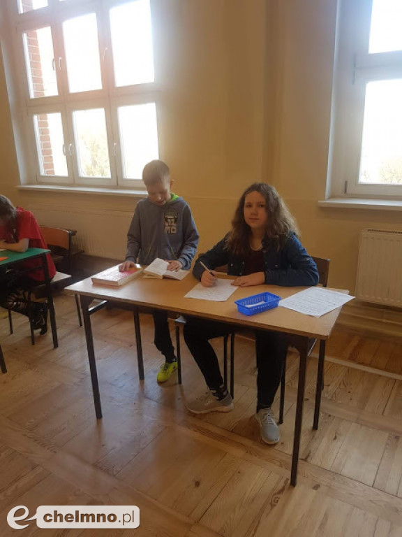 Szkolny turniej sztafety ortograficznej w Dwójce